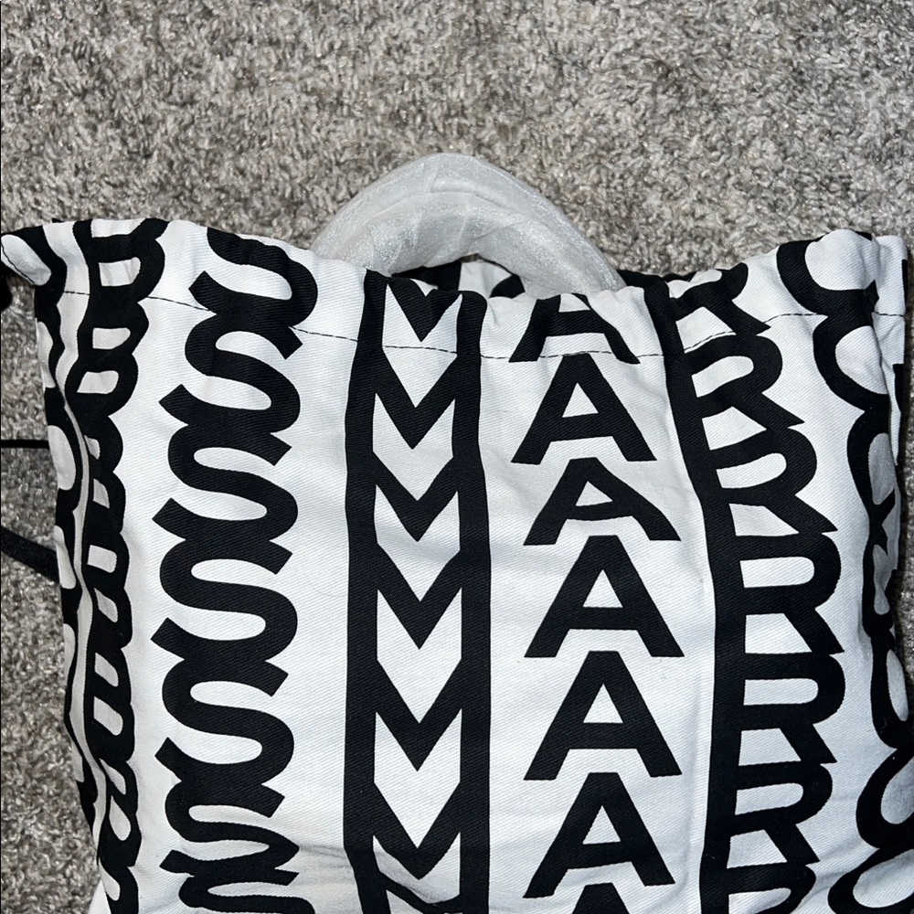MARC JACOBS MINI DUFFLE - Picture 13 of 16